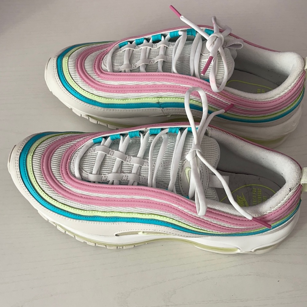 Women’s Nike Air Max 97